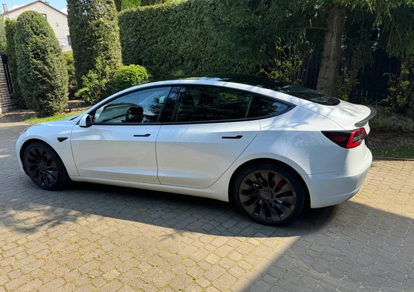 Tesla Model 3 cena 180000 przebieg: 29500, rok produkcji 2022 z Zielonka małe 277